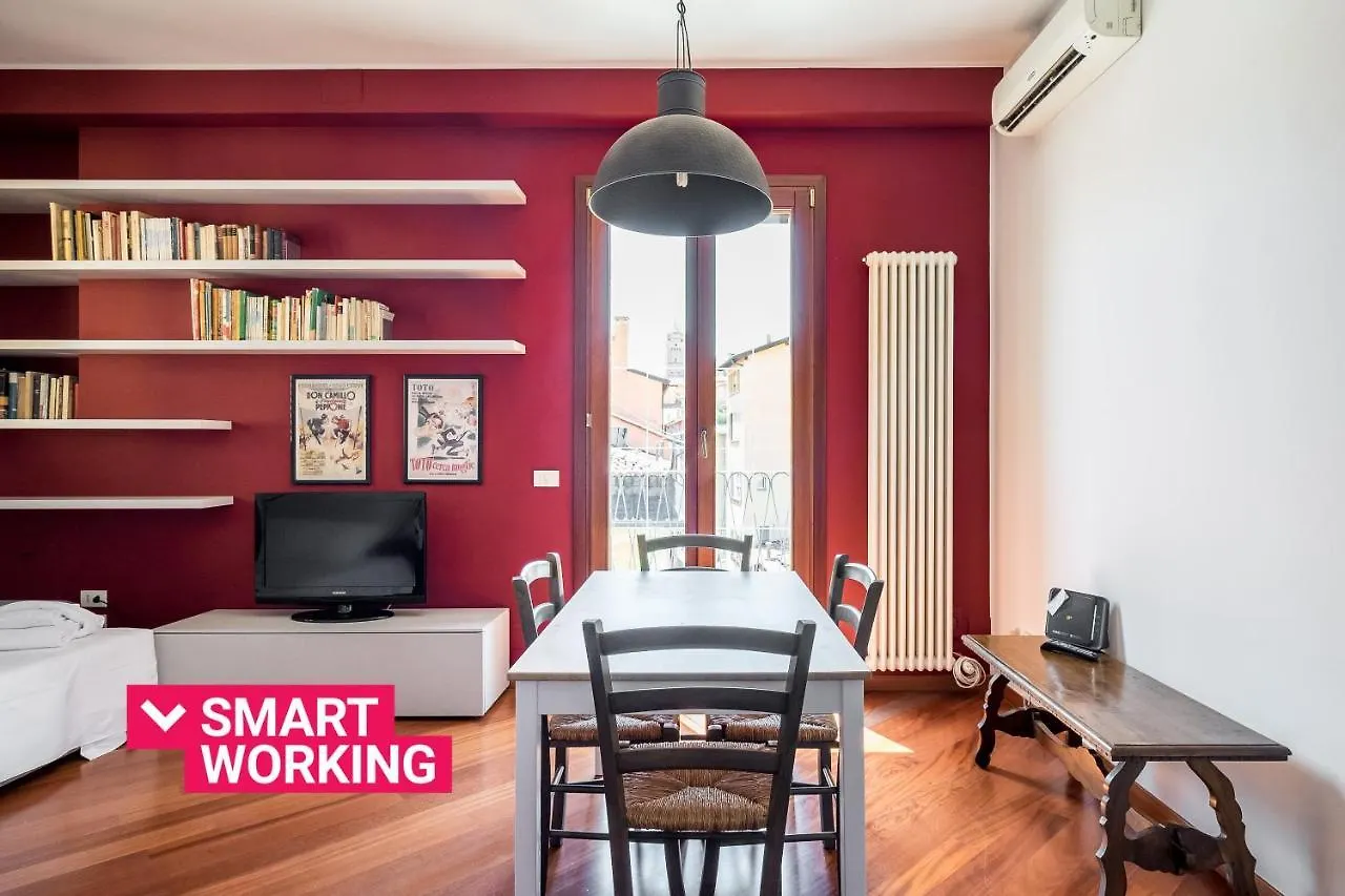 A Pochi Passi Dalla Finestrella Di Via Piella By Wonderful Italy Apartment Bologna