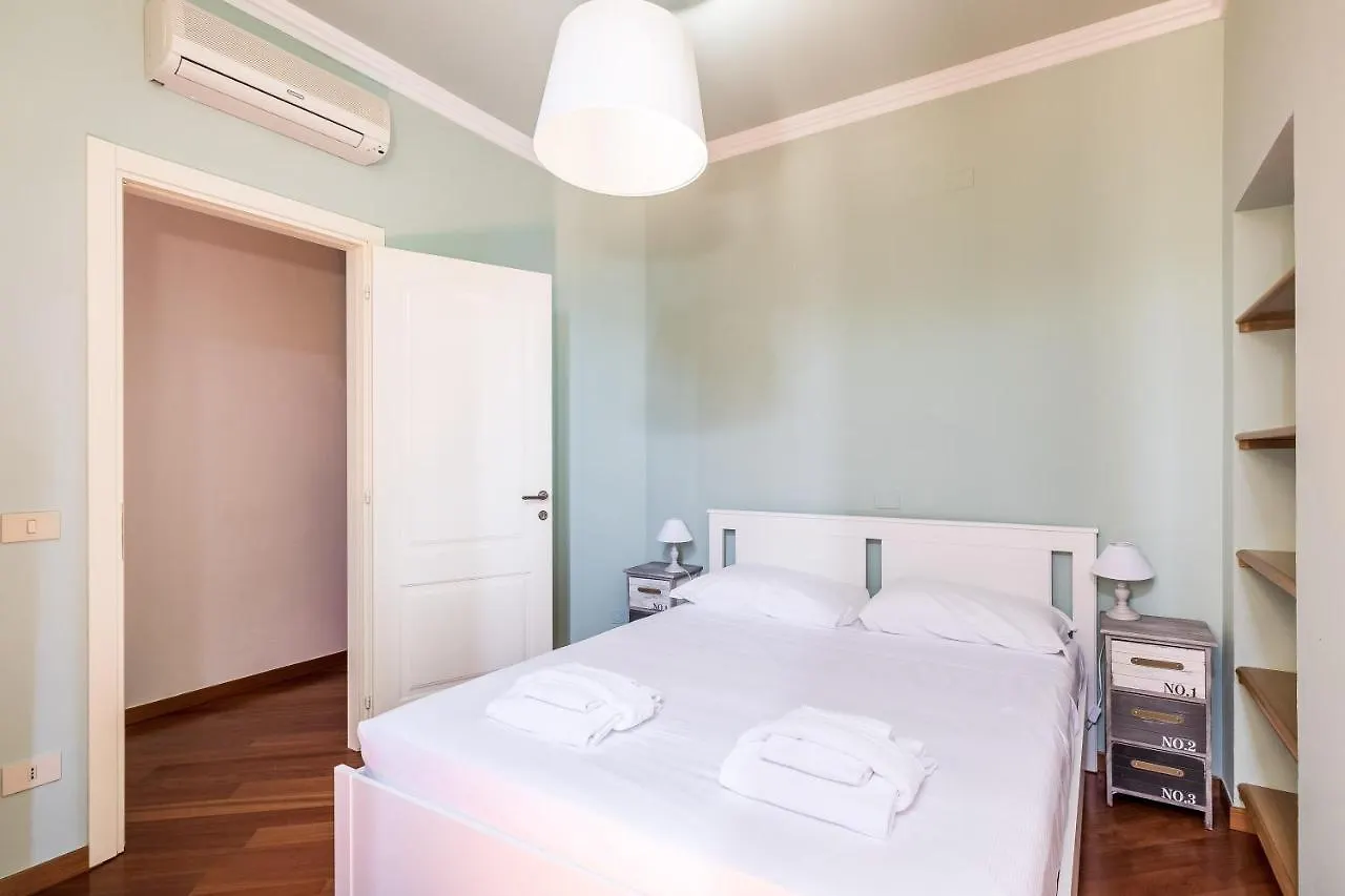 A Pochi Passi Dalla Finestrella Di Via Piella By Wonderful Italy Apartment Bologna